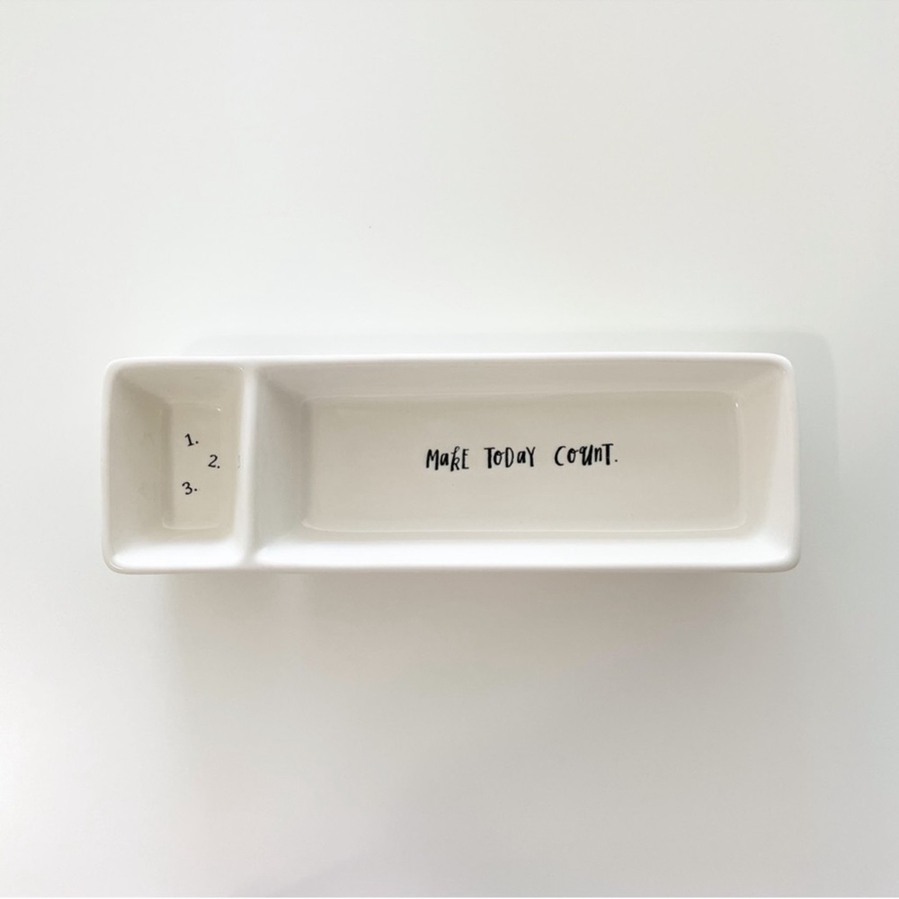 Rae Dunn Tray